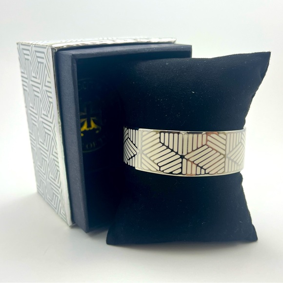 Rustic Cuff - Picture 1 of 1